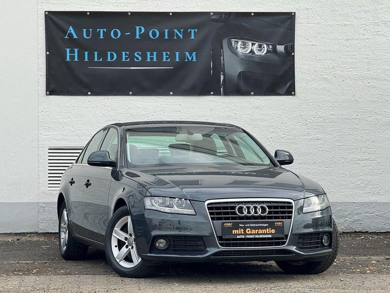 Grau Gebraucht 2010 Audi A4 Attraction Limousine | 6.490 € (Guter Preis) - Bild 1/4
