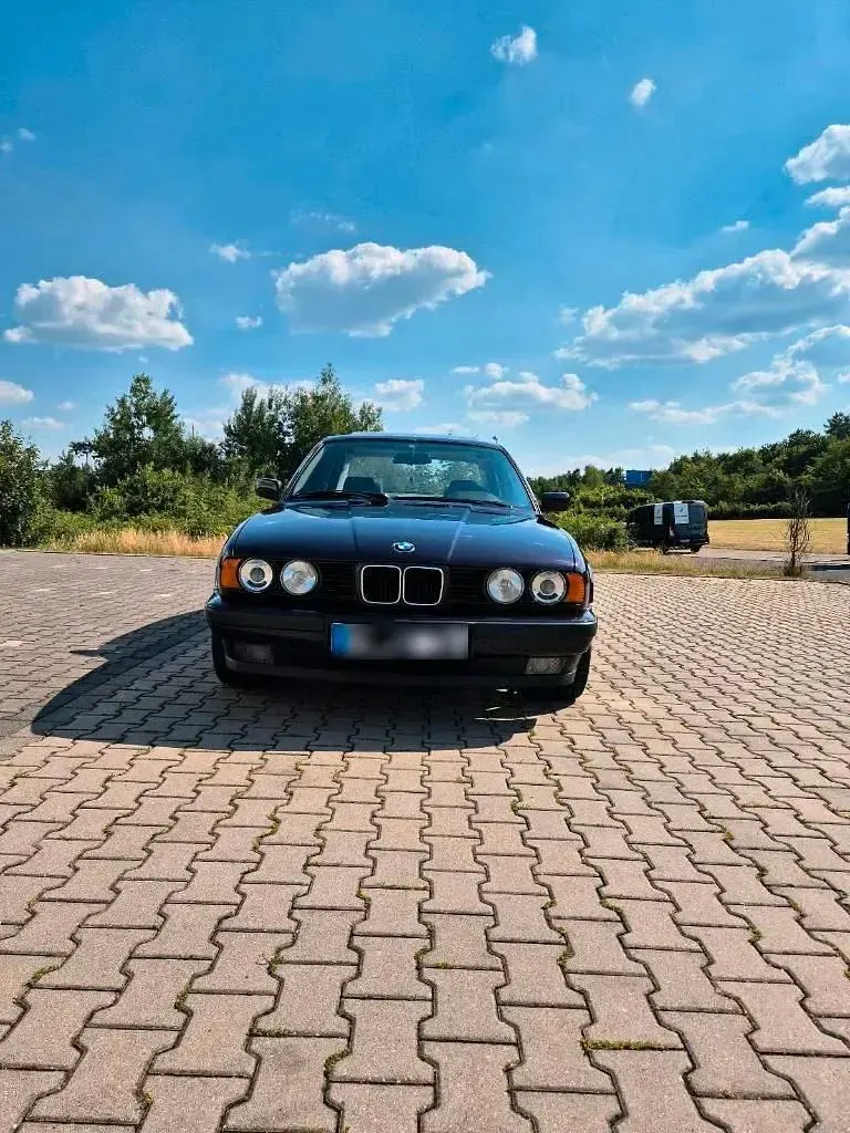 Gebraucht BMW 520 150 PS (110 kW) 1993 Violet Limousine