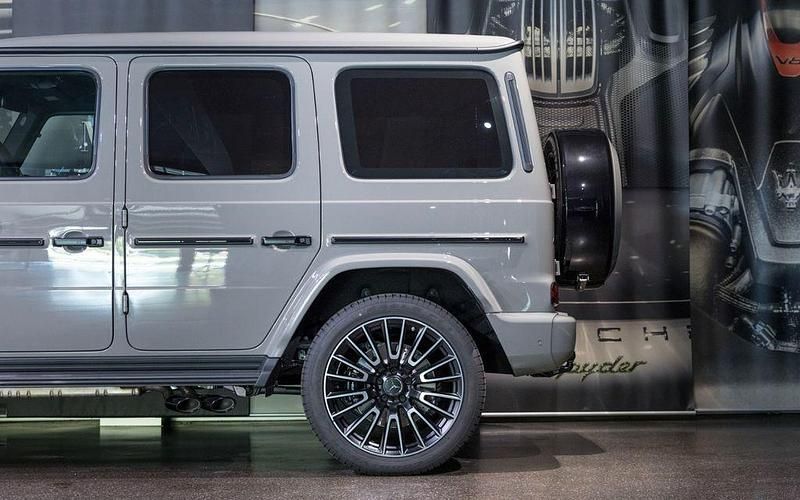 Neu Mercedes G63 AMG AMG 585 PS (430 kW) 2026 Grau SUV