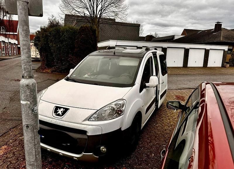 Gebraucht Peugeot Partner 108 PS (79 kW) 2010 Weiß Van / Kleinbus