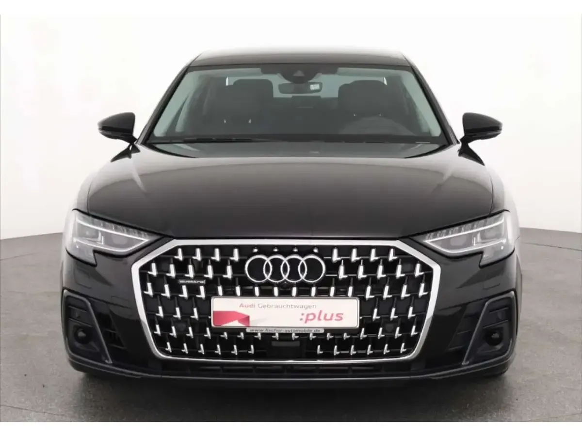 Gebraucht Audi A8L Ambiente 462 PS (339 kW) 2025 Mythosschwarz metallic Limousine