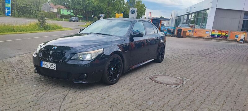Schwarz Gebraucht 2005 BMW 525 Performance Limousine | 5.199 € (Fairer Preis) - Bild 1/4