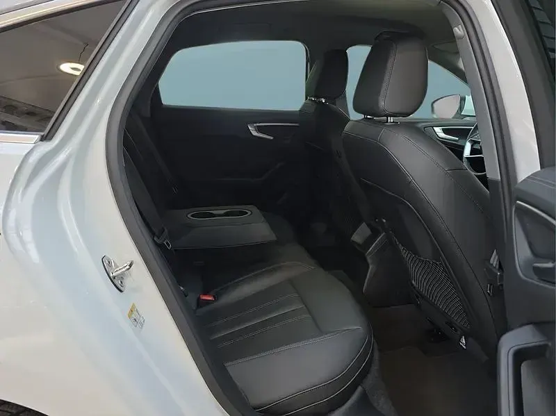 Gebraucht Audi A5 204 PS (150 kW) 2025 Weiß Limousine