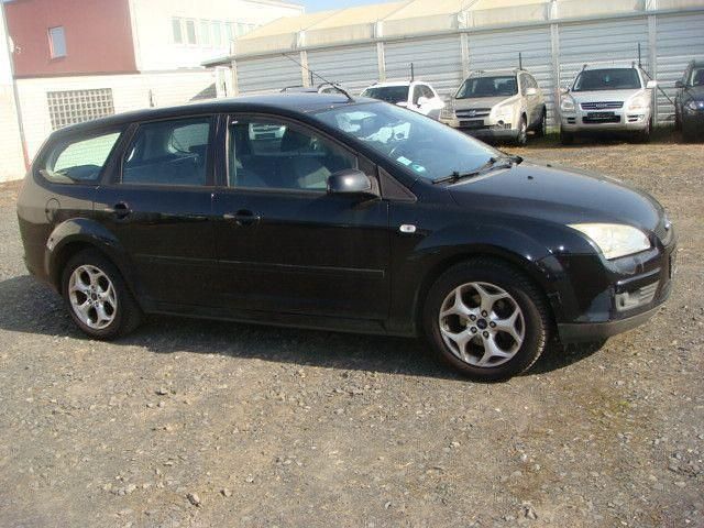 Gebraucht Ford Focus Style 101 PS (74 kW) 2007 Schwarz Kombi