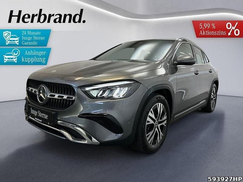 Metalliclack mountaingrau Gebraucht 2025 Mercedes GLA200 Progressive SUV | 38.890 € (Fairer Preis) - Bild 1/4