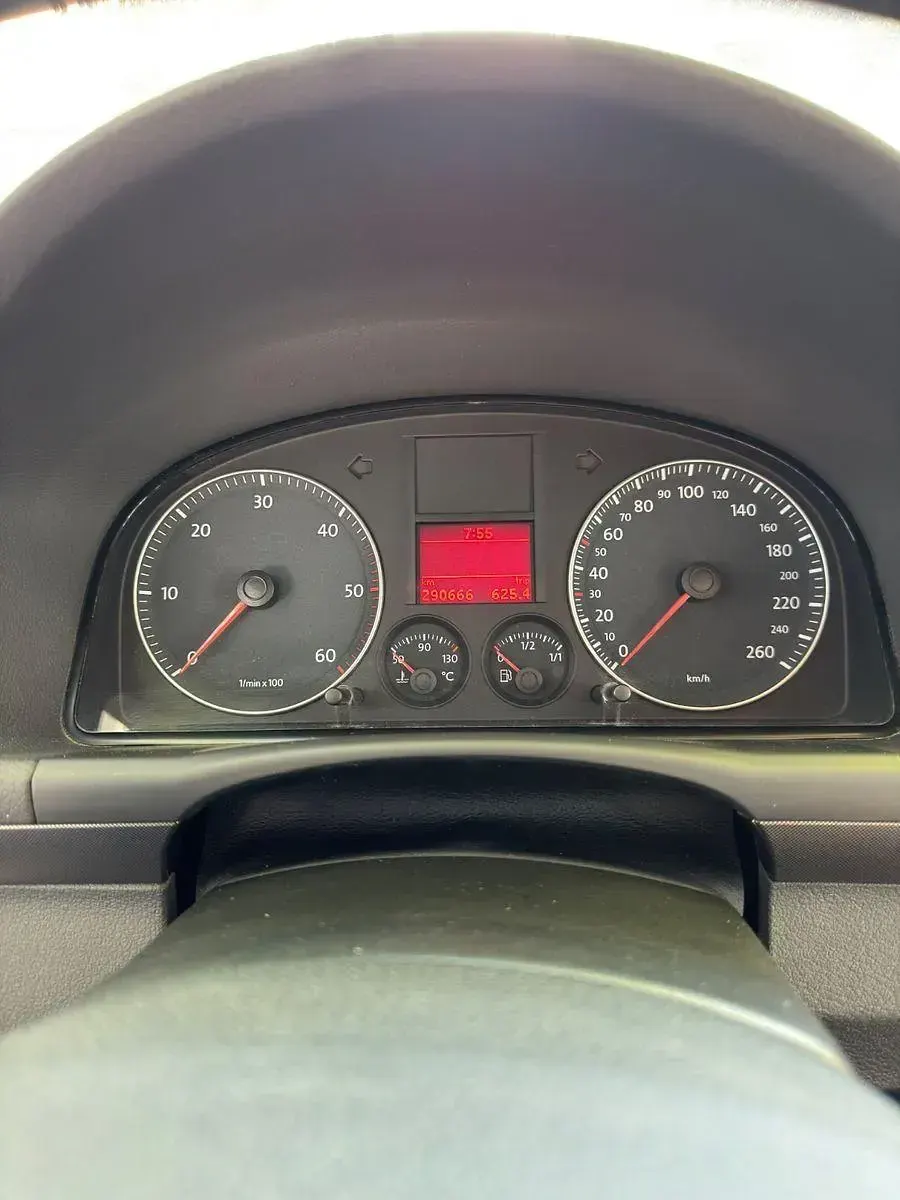 Gebraucht VW Touran 105 PS (77 kW) 2007 Silber Van / Kleinbus