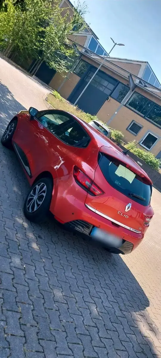 Gebraucht Renault Clio IV 90 PS (66 kW) 2013 Rot Limousine