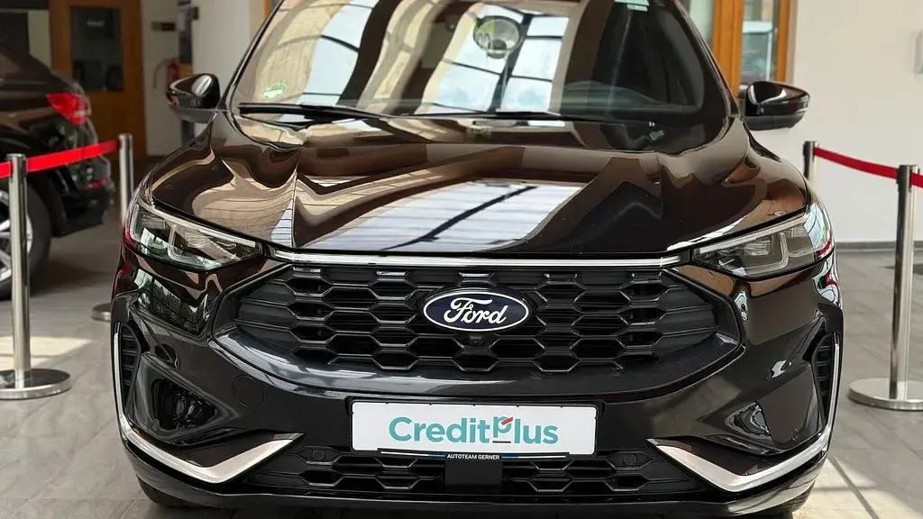Gebraucht Ford Kuga ST-Line X 186 PS (136 kW) 2025 Schwarz SUV