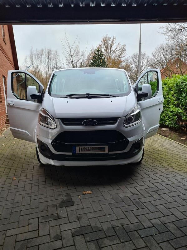 Weiß Gebraucht 2017 Ford Tourneo Sport Van / Kleinbus | 21.000 € (Superpreis) - Bild 1/4