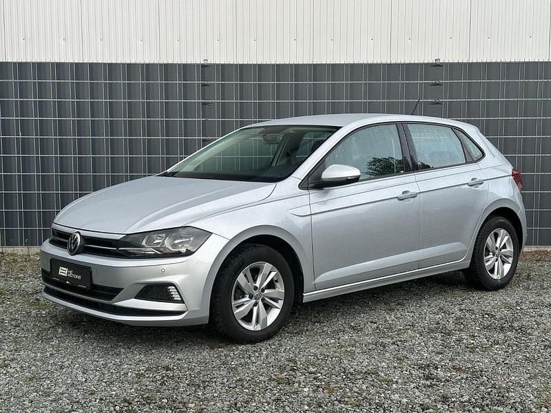 Silber Gebraucht 2018 VW Polo Comfortline Kleinwagen | 9.290 € (Fairer Preis) - Bild 1/4