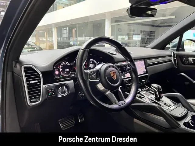 Second-hand Porsche Cayenne 441 CP (324 kW) 2017 Albastru SUV