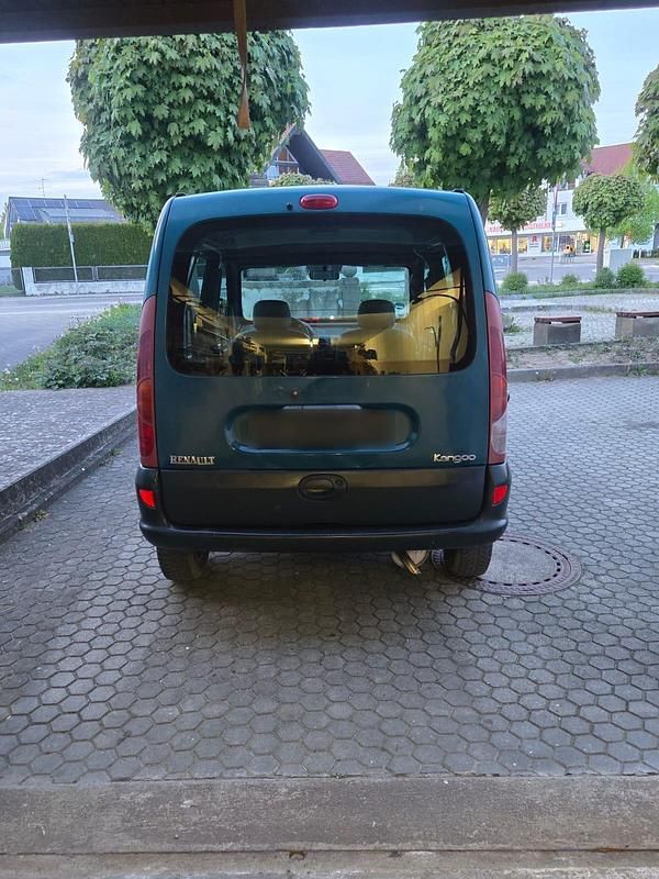 Second-hand Renault Kangoo 75 CP (55 kW) 2000 Verde Monovolum