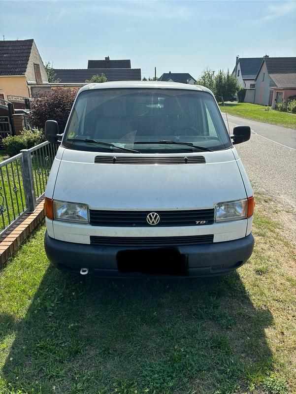 Weiß Gebraucht 2003 VW T4 Van | 5.200 € - Bild 1/4