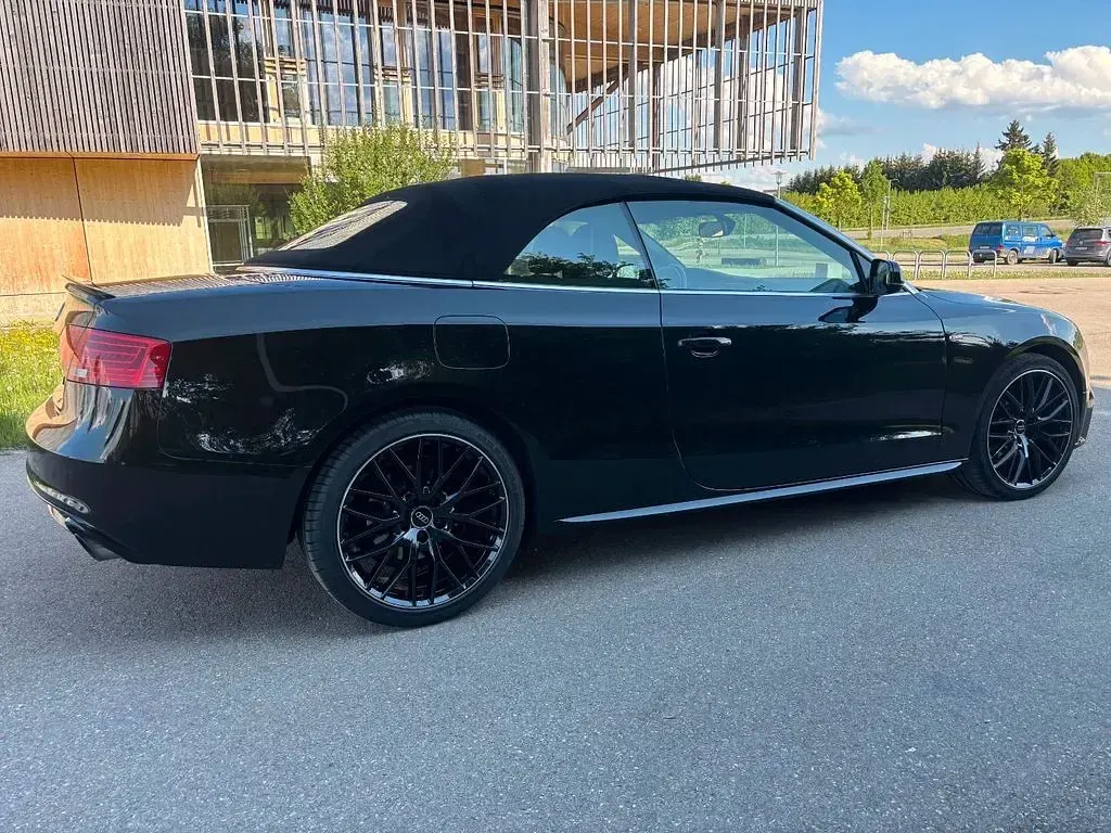 Używany Audi A5 Cabriolet Basis 177 KM (130 kW) 2015 Czarny Kabriolet