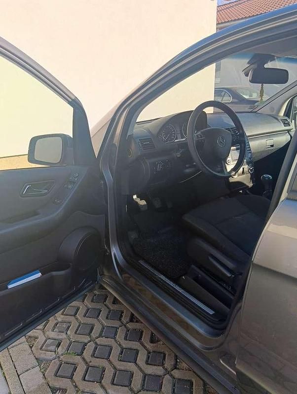 Gebraucht Mercedes A150 95 PS (69 kW) 2008 Grau Kleinwagen