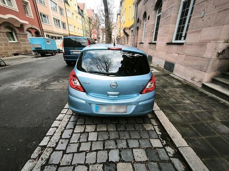 Second-hand Opel Corsa 80 CP (58 kW) 2014 Albastru Hatchback