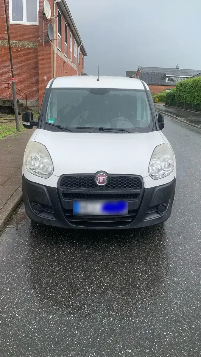Gebraucht Fiat Doblò 90 PS (66 kW) 2012 Weiß Van / Kleinbus