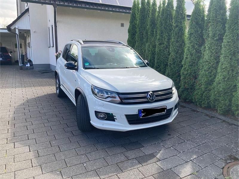 Weiß Gebraucht 2014 VW Tiguan SUV | 11.000 € (Etwas zu teuer) - Bild 1/4