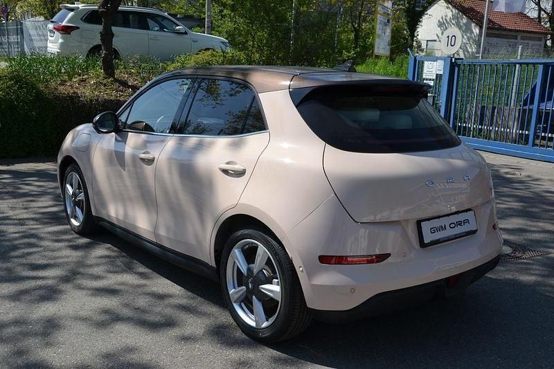 Neu Ora 03 Pro+ 125 kW (171 PS) 2025 Beige Kleinwagen