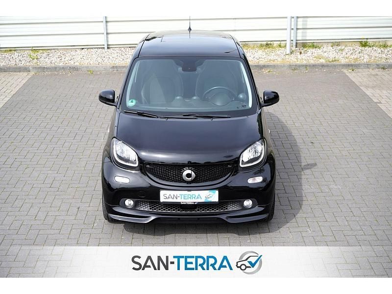 Second-hand Smart ForFour Brabus 90 CP (66 kW) 2019 Negru Hatchback