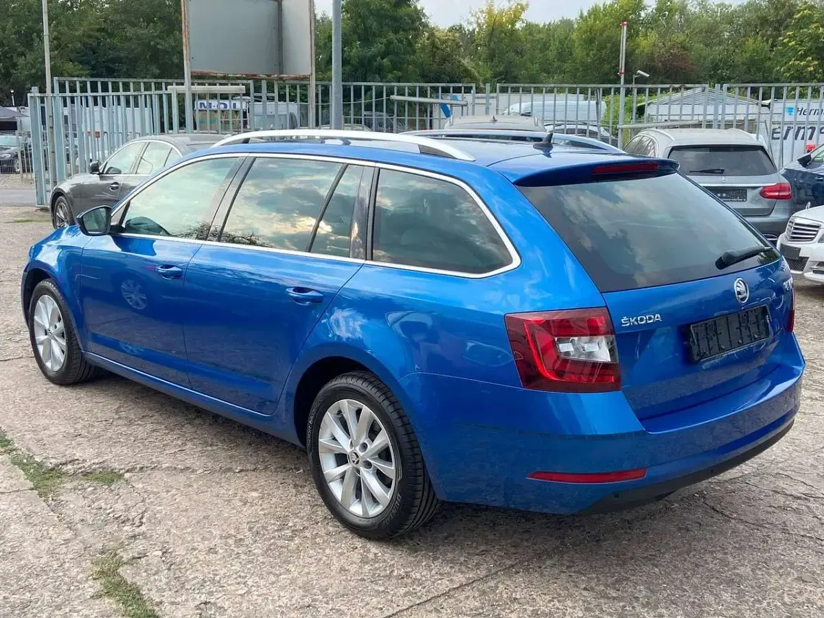 Gebraucht Skoda Octavia 116 PS (85 kW) 2018 Blau Kombi