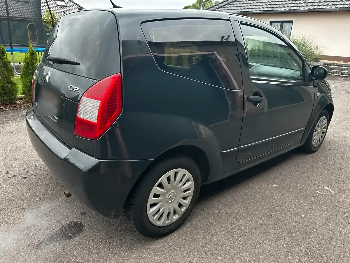 Gebraucht Citroën C2 60 PS (44 kW) 2009 Schwarz Kleinwagen