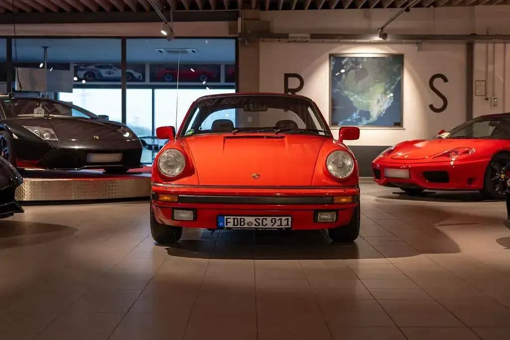 Gebraucht Porsche 911SC 204 PS (150 kW) 1983 Rot Cabrio