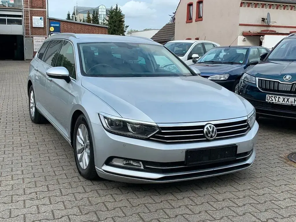 Gebraucht VW Passat Comfortline 150 PS (110 kW) 2017 Silber Kombi
