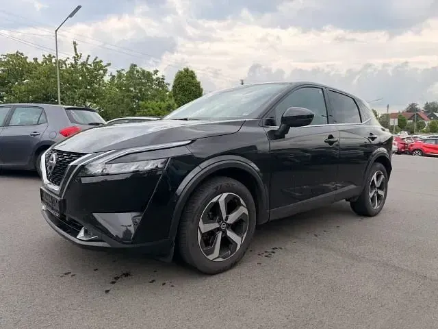 Gebraucht Nissan Qashqai Tekna 140 PS (102 kW) 2022 Schwarz SUV