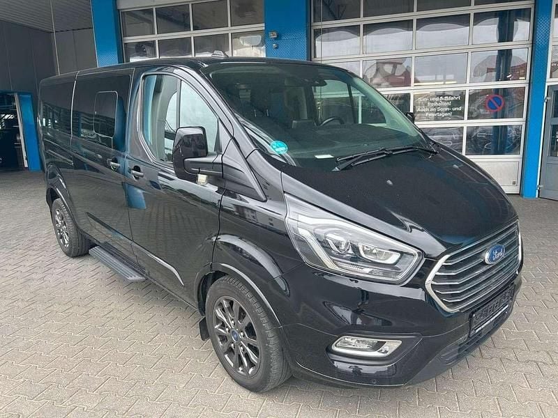 Obsidianschwarz Gebraucht 2021 Ford Transit Tourneo Van / Kleinbus | 18.290 € - Bild 1/4