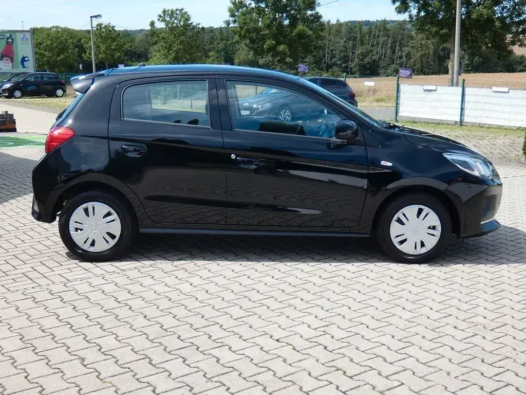 Gebraucht Mitsubishi Space Star Basis 71 PS (52 kW) 2025 Schwarz Kleinwagen