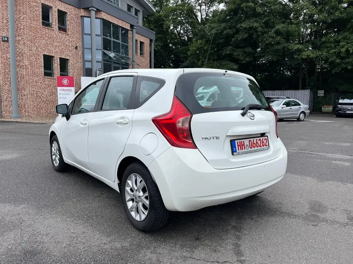 Gebraucht Nissan Note Visia 80 PS (58 kW) 2015 Weiß Kleinwagen