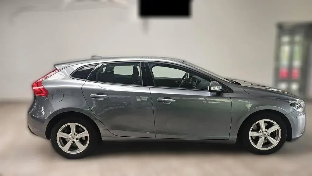 Gebraucht Volvo V40 Kinetic 122 PS (89 kW) 2017 Grau metallic