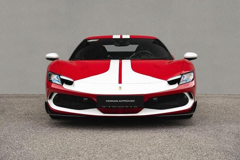 Gebraucht Ferrari 296 829 PS (609 kW) 2023 Rot