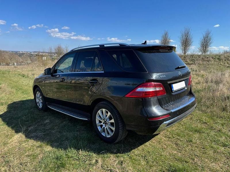 Gebraucht Mercedes ML350 258 PS (189 kW) 2012 Schwarz SUV