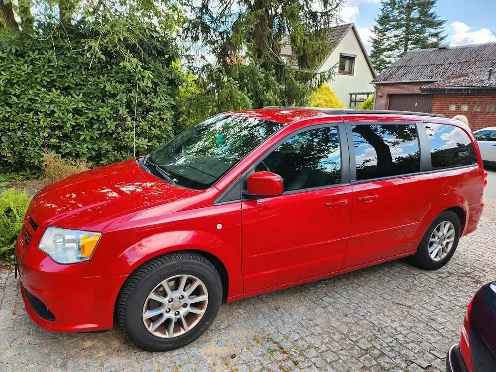 Gebraucht Dodge Grand Caravan 287 PS (211 kW) 2012 Rot Van / Kleinbus