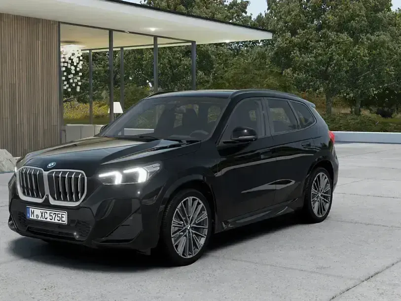 Gebraucht BMW X1 Comfort Edition 326 PS (239 kW) 2025 Black sapphire (schwarz) SUV