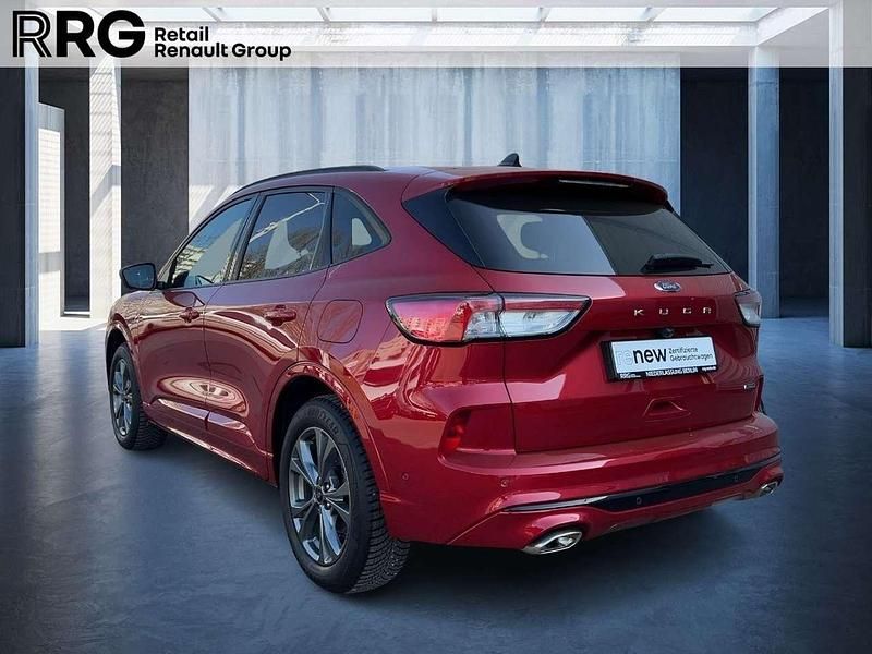 Gebraucht Ford Kuga ST-Line 152 PS (111 kW) 2022 Lucidrot metallic SUV