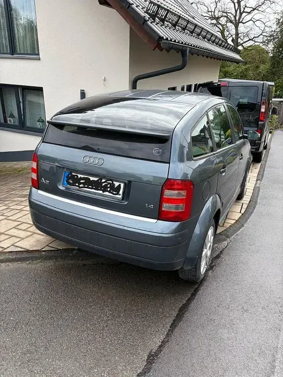 Gebraucht Audi A2 75 PS (55 kW) 2002 Grau Kleinwagen