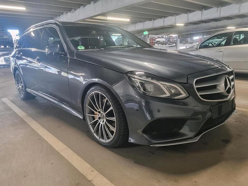 Gebraucht Mercedes E350 Avantgarde 258 PS (189 kW) 2013 Grau Kombi