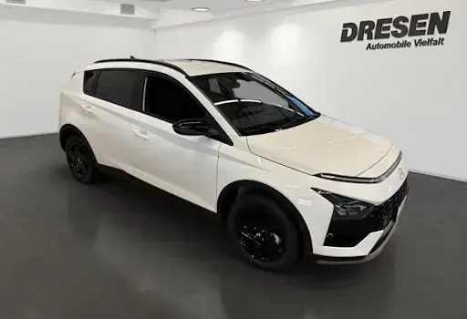 Neu Hyundai Bayon Blackline 90 PS (66 kW) 2026 Weiss SUV