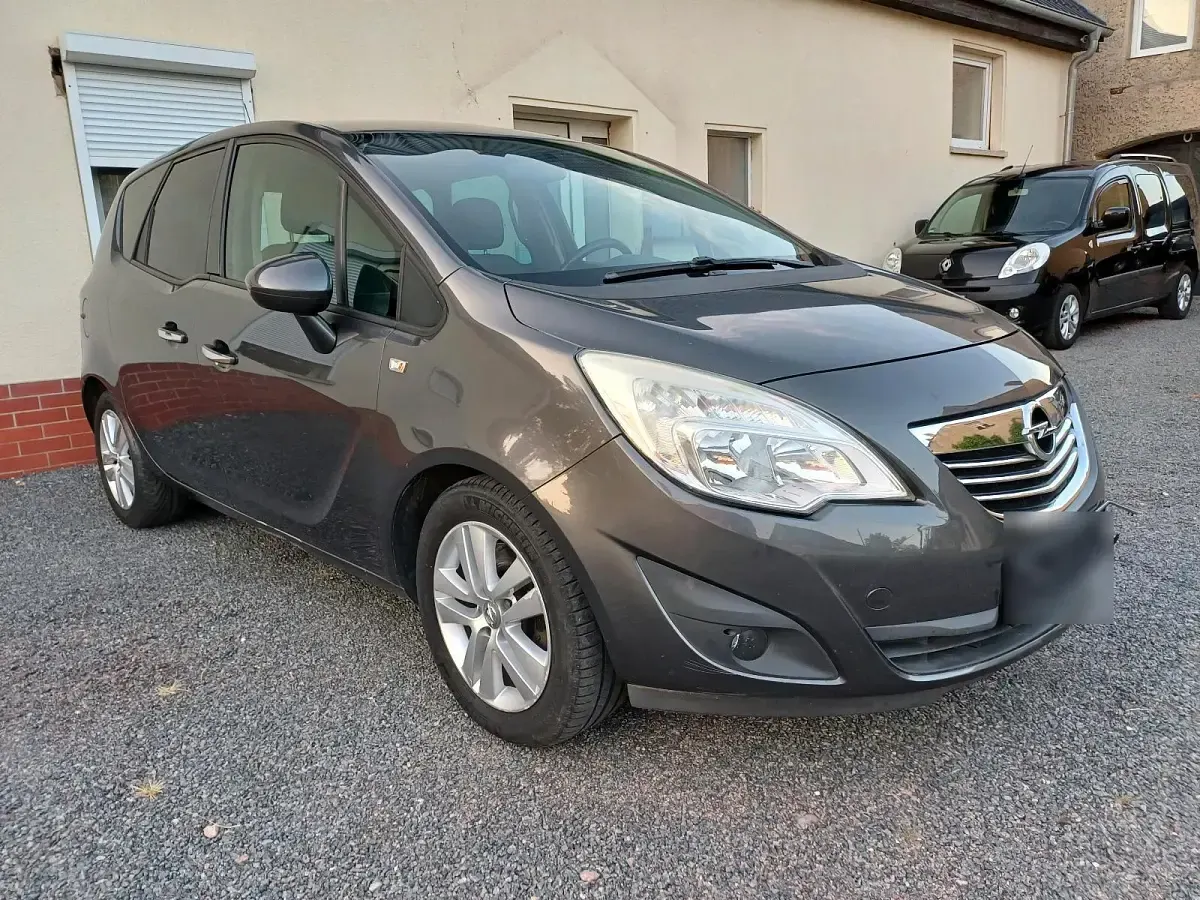 Gebraucht Opel Meriva 131 PS (96 kW) 2011 Grau Van / Kleinbus