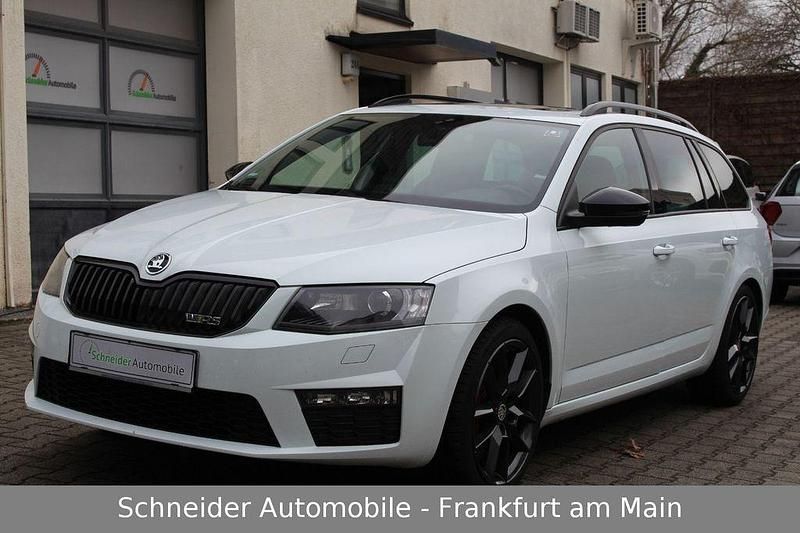 Gebraucht Skoda Octavia 220 PS (161 kW) 2015 Weiß Kleinwagen