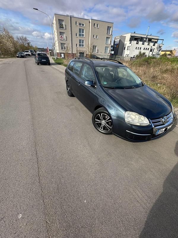 Gebraucht VW Golf V 105 PS (77 kW) 2007 Violet Kombi