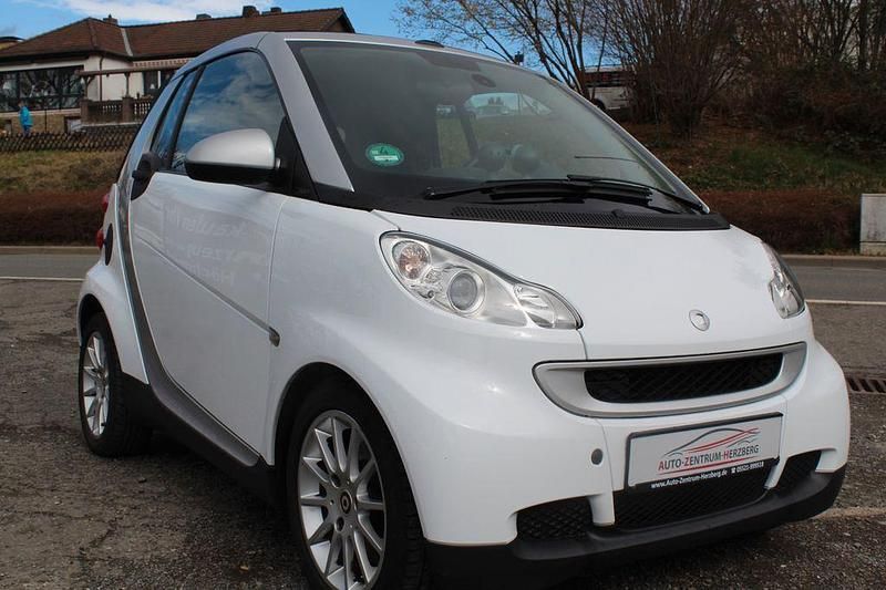Gebraucht Smart ForTwo Cabrio 71 PS (52 kW) 2009 Weiß Cabrio