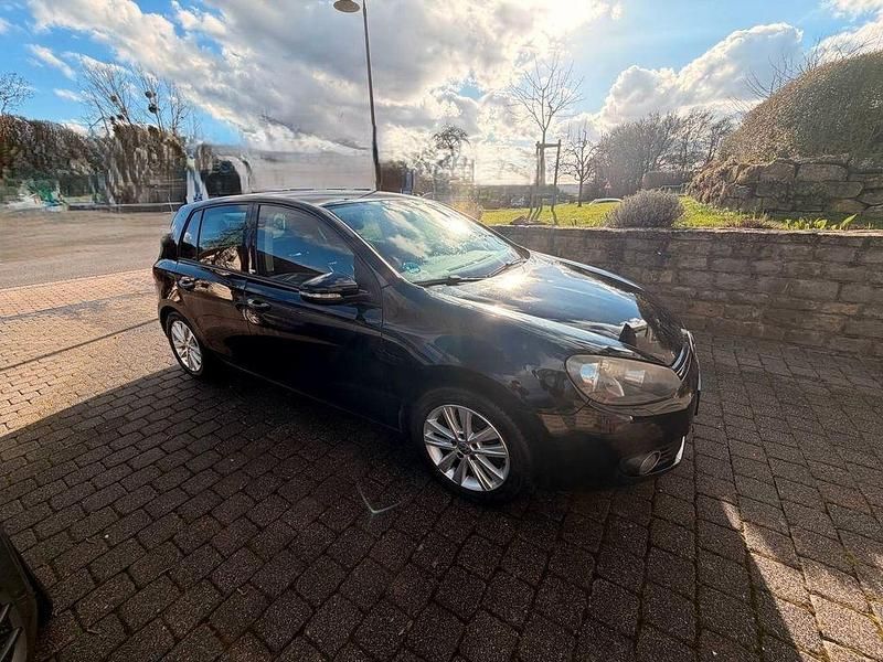 Gebraucht VW Golf VII Trendline 105 PS (77 kW) 2012 Schwarz Limousine