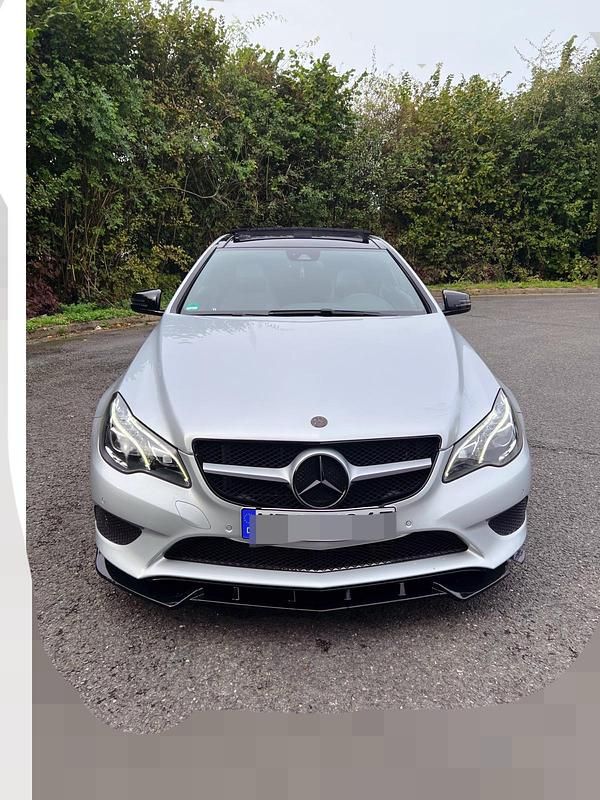 Silber Gebraucht 2013 Mercedes E250 Coupé | 15.900 € (Superpreis) - Bild 1/4