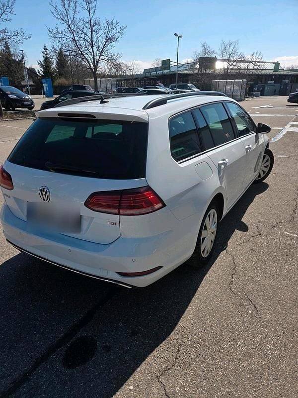 Gebraucht VW Golf VII 116 PS (85 kW) 2017 Weiß Kombi