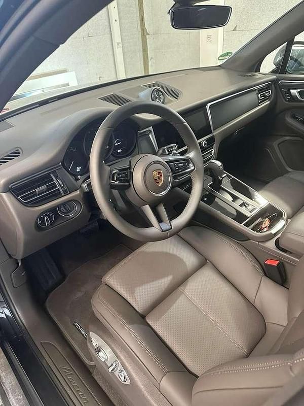 Gebraucht Porsche Macan 265 PS (194 kW) 2023 Grau SUV