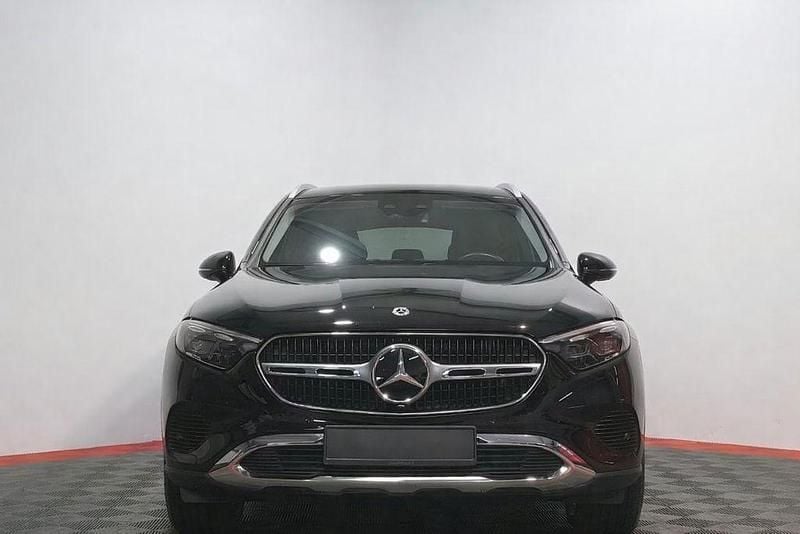 Gebraucht Mercedes GLC220 197 PS (144 kW) 2023 Schwarz SUV